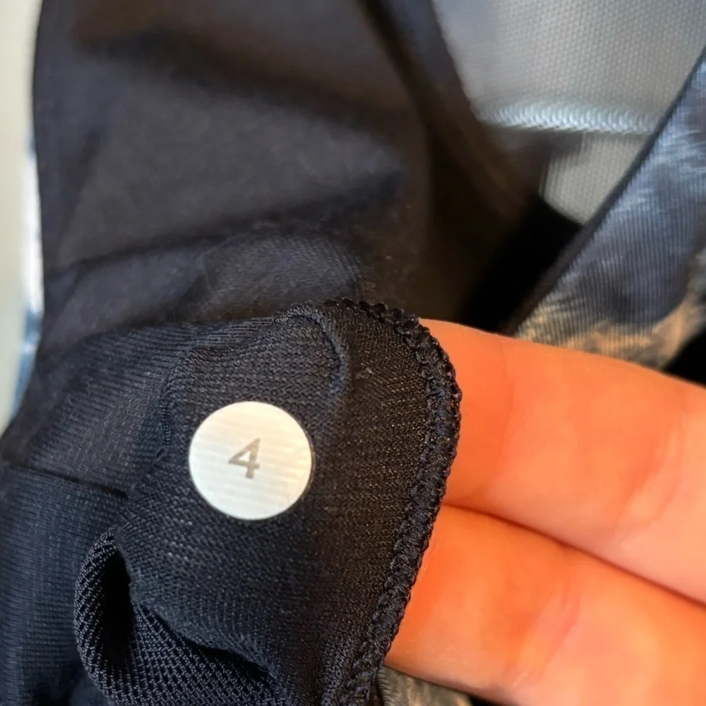 Lululemon Mesh With Me Tank Naval Blue/Sea Side Silver Fox Alberta Lake Size 4